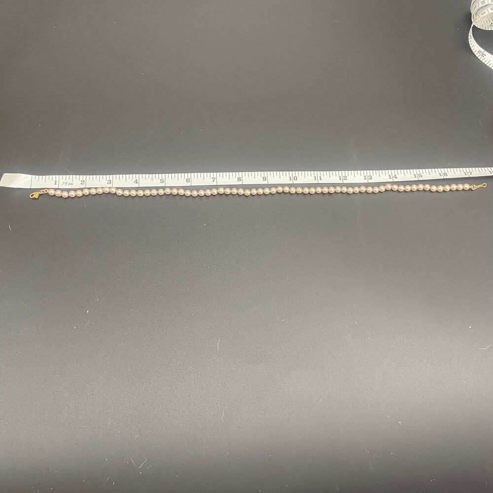 White Faux Pearl Necklace - Picture 6 of 7